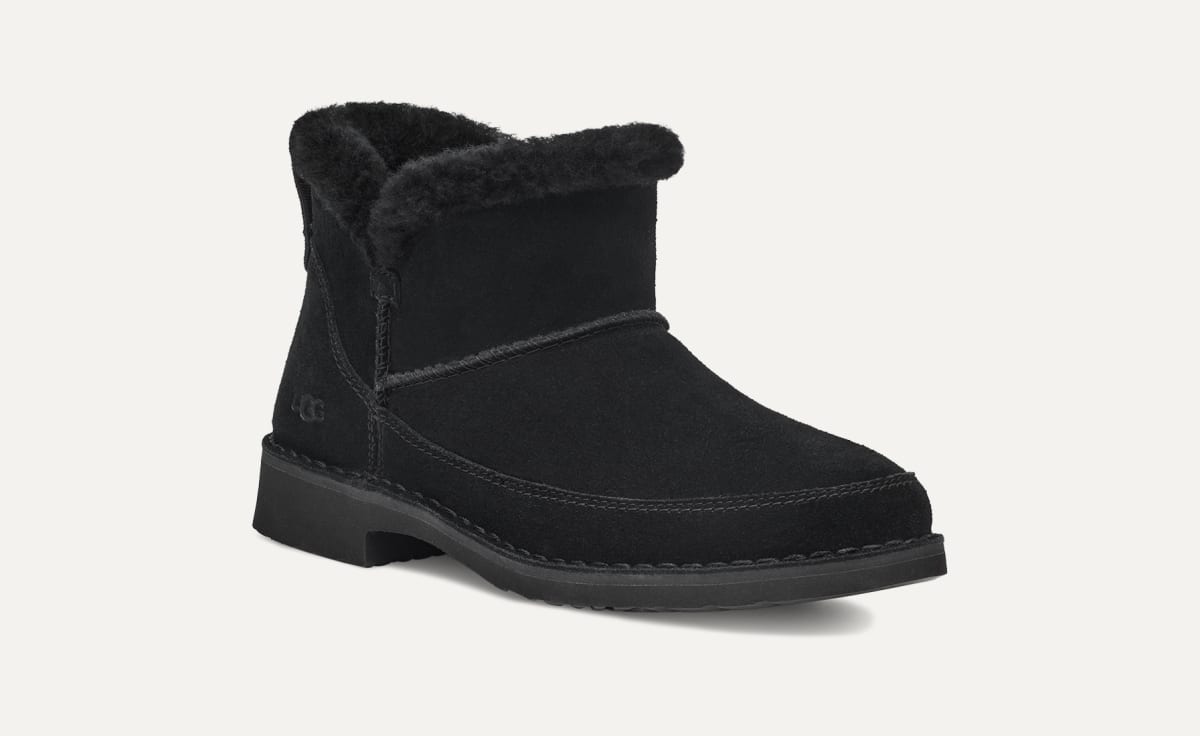 Ugg melrose genuine shearling bootie top