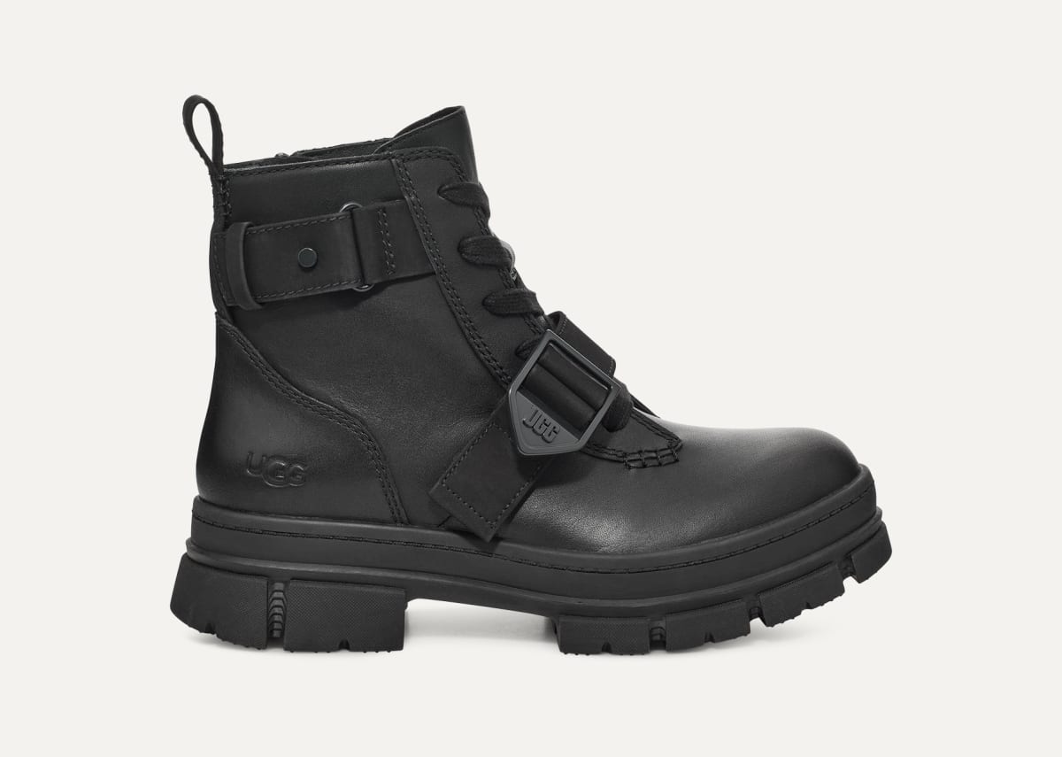 Ugg stivaletti stringati outlet