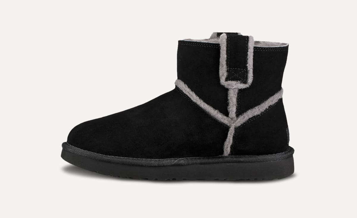 Spill seam ugg boots top