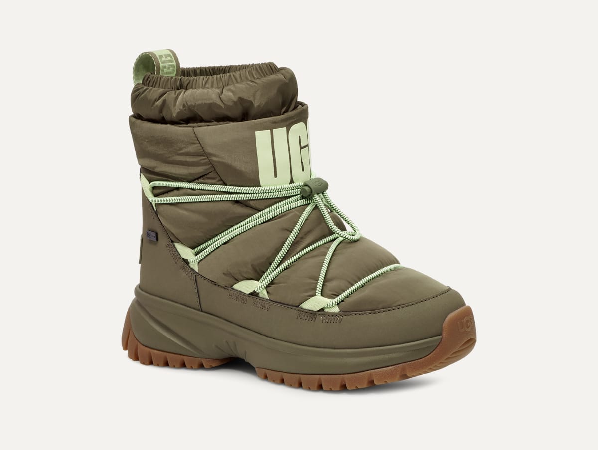 Ugg puffer boot best sale