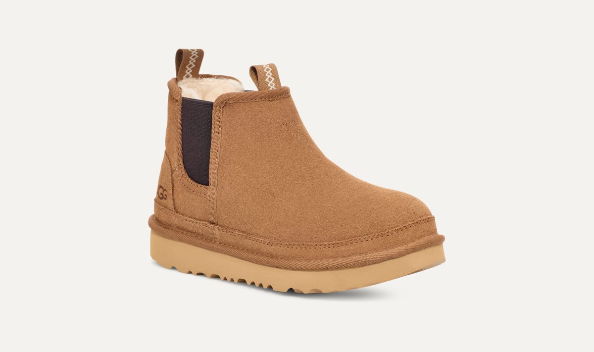 Boys ugg chelsea boots hotsell