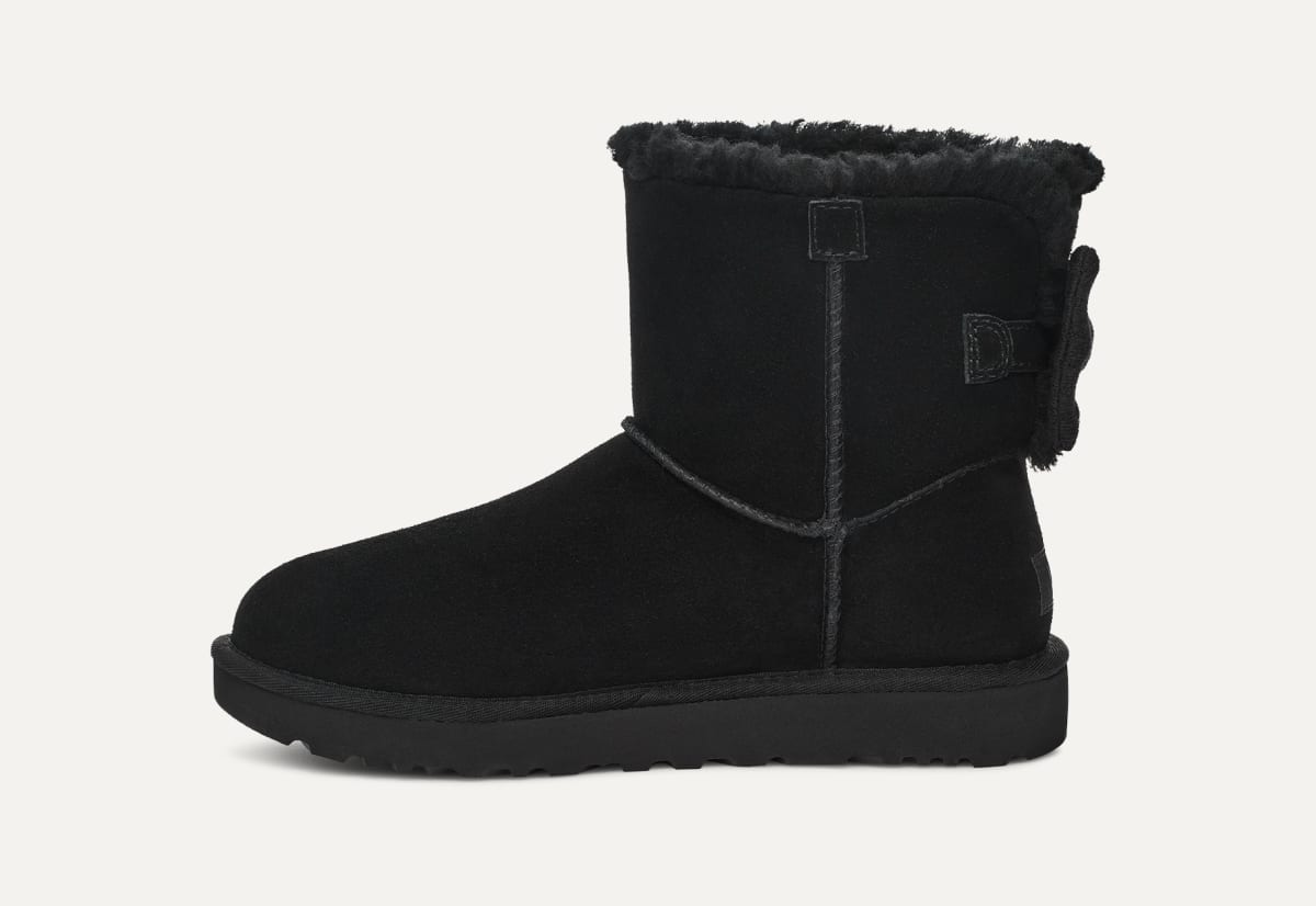 Red uggs with bows on the back hot sale