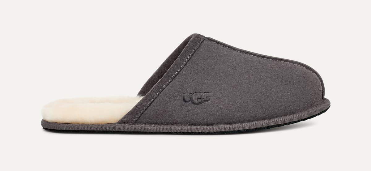 Mens ugg scuff slippers deals