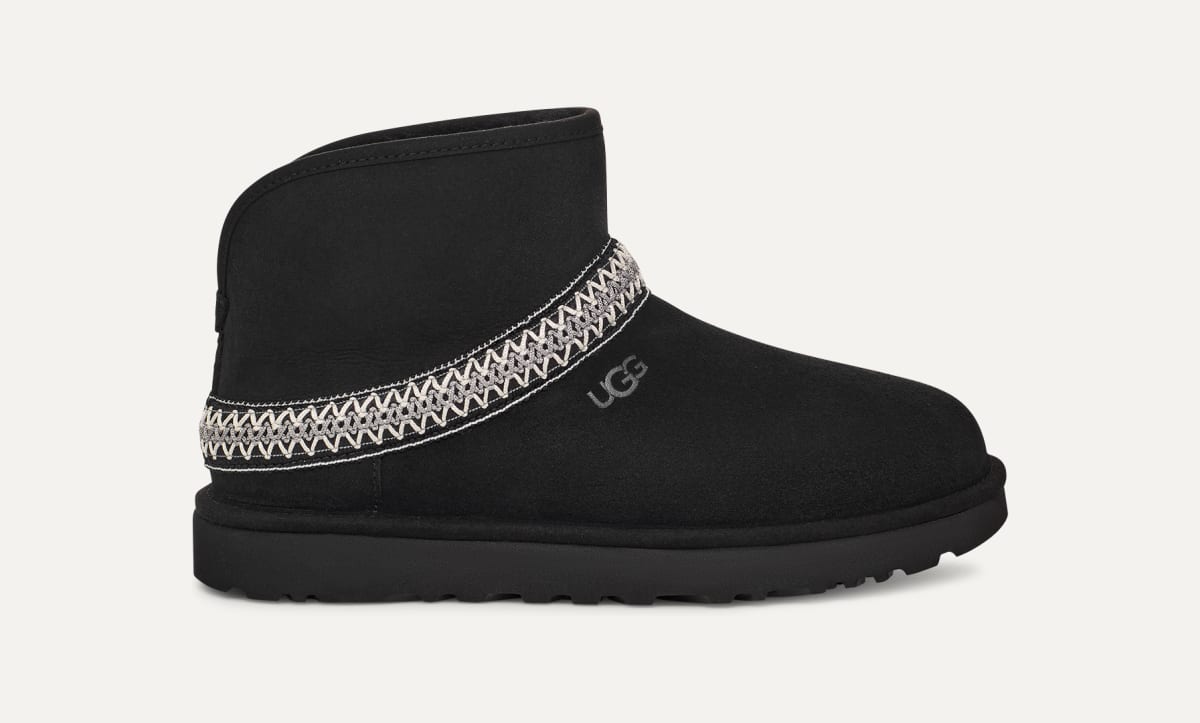 UGG Classic Mini Crescent Boot for Women UGG EU