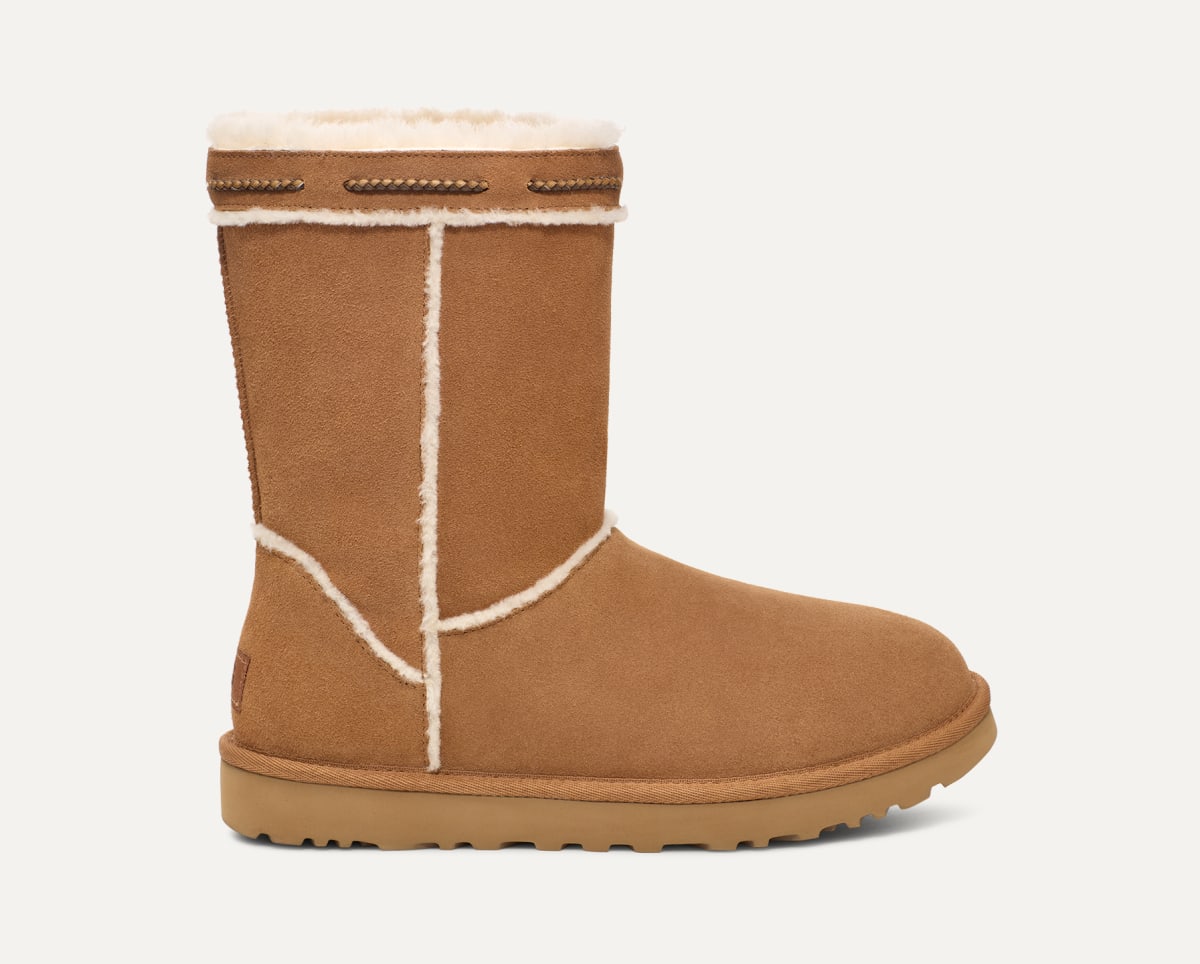 Classic short spill seam ugg top