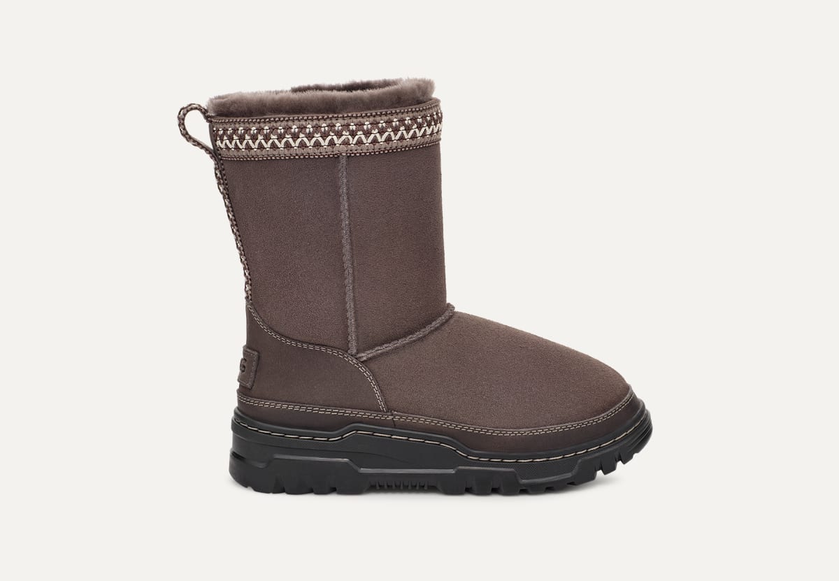 Ugg australia women's classic short ii winter boots discount