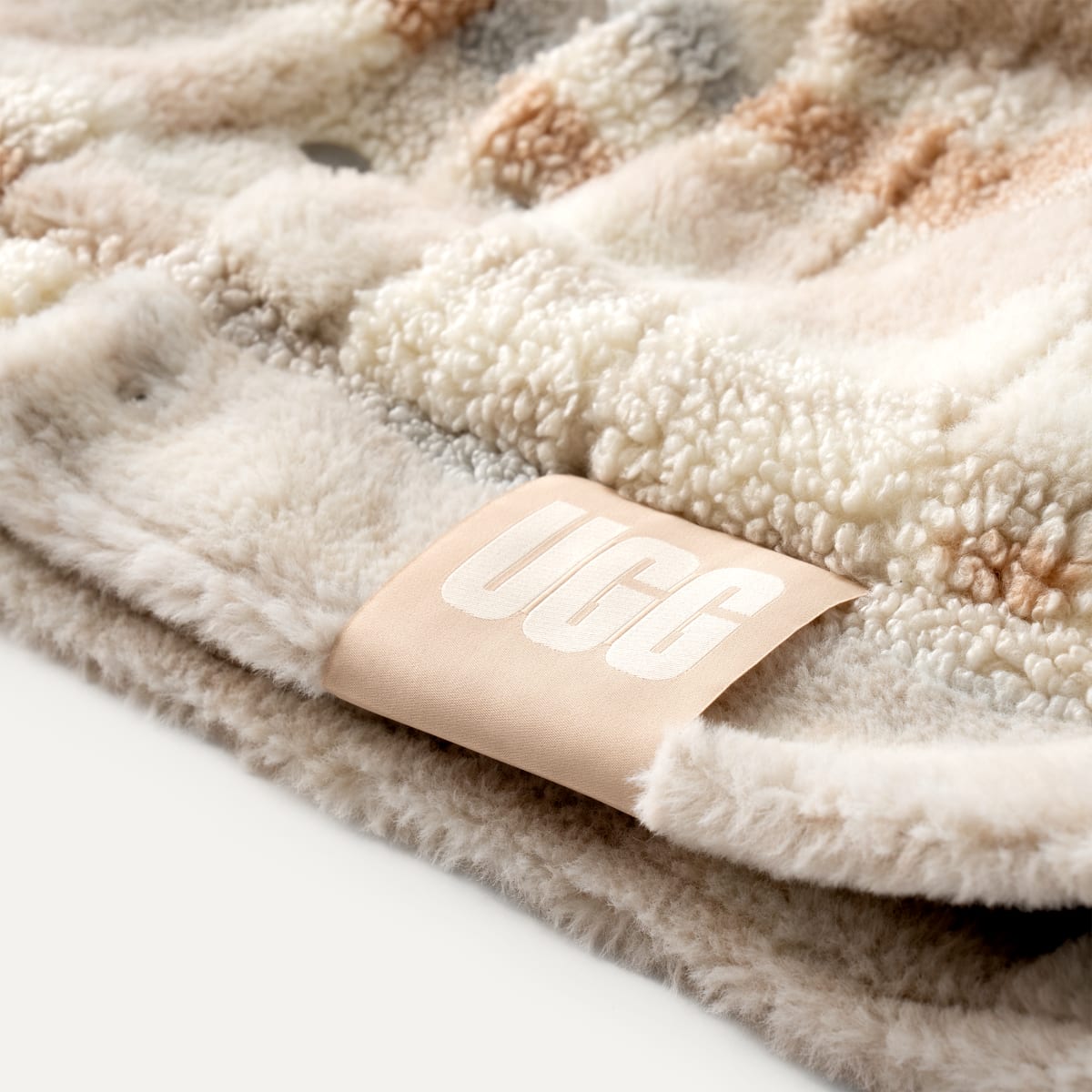 Ugg wild luxury faux fur throw blanket on sale