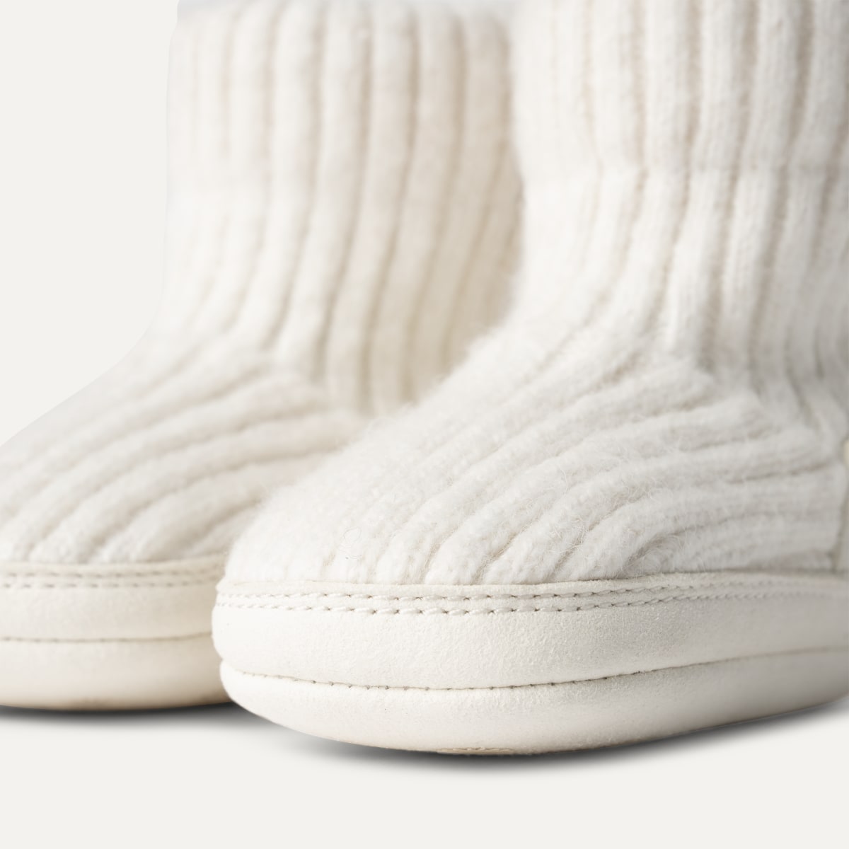 Ugg skylar throw cheap