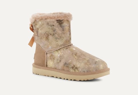 Ugg bailey bow 2 shimmer 2025