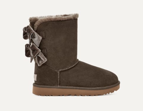 Uggs with ugg ribbon discount