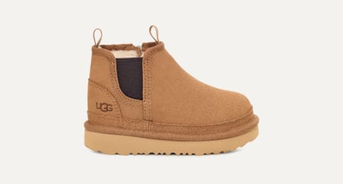 Boys ugg chelsea boots hotsell
