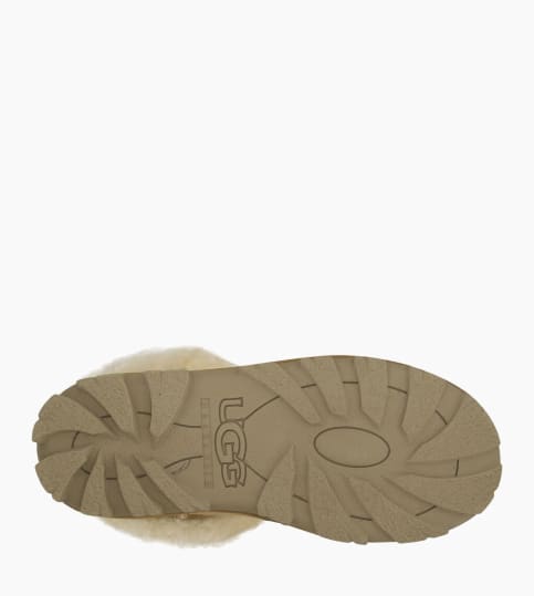 Ugg 5835 on sale