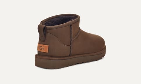 Uggs mini chocolate 2025