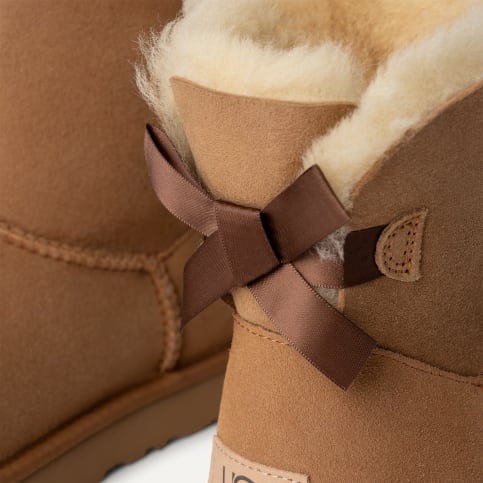 Short ugg boots with bow deals