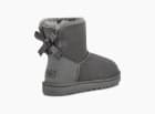 Ugg boots best sale one bow
