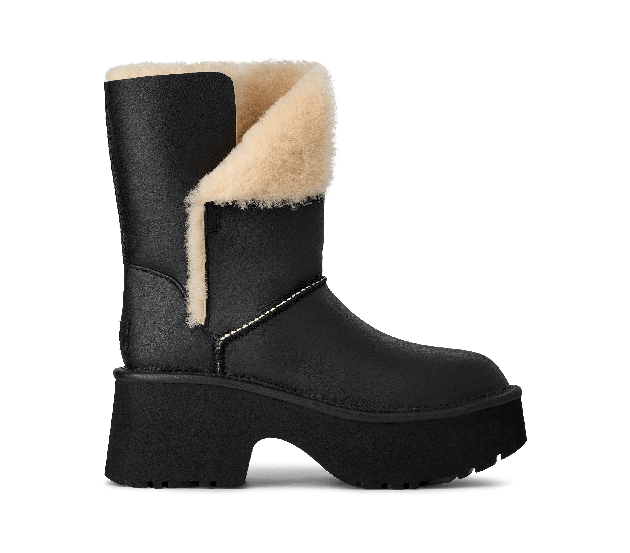 最終値下げ 極美品UGG La Breezeブラック 厚底サンダル 24センチ UGG アグ サンダル レディース キャップトレイルストラップ