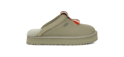 Ugg big 2025 kids slippers