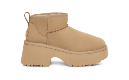 新品同様 UGG 厚底 クラシック ウルトラ ミニ ニュー ハイツ 7size 新品同様 UGG 厚底 クラシック ウルトラ ミニ ニュー ハイツ 7size