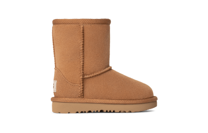 Kids uggs size 5 hot sale