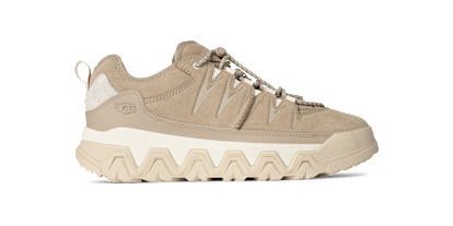 【UGG】CapTrail Low Trainer 防水スニーカー 人気《UGG》 CapTrail Low スニーカー 防水 在庫確認要 (UGG