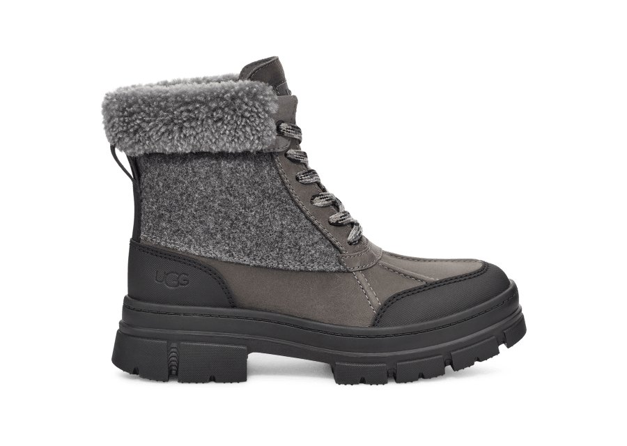UGG Ashton Addie Tipped Boot for Women UGG Spain