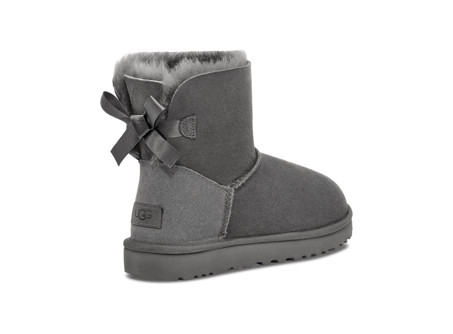 Bailey bow uggs top black
