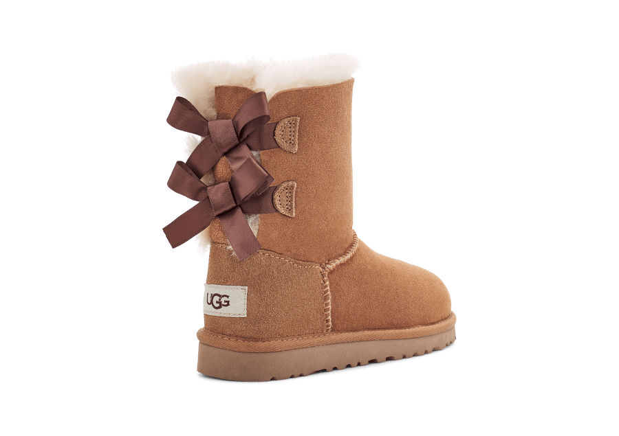 UGG Girl's Bailey Bow II Sheepskin Boot - Che