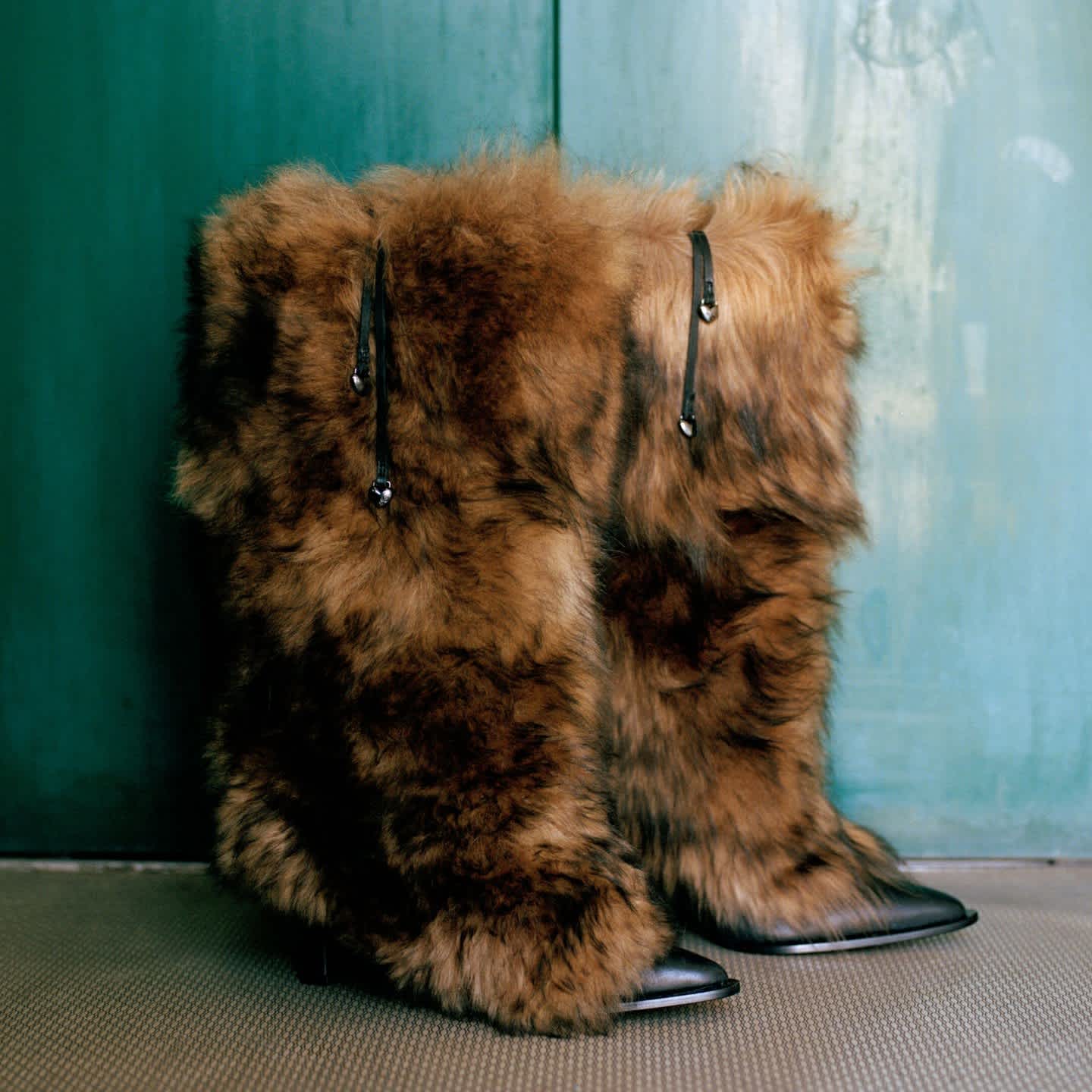UGG W FLUFF SLIDE II ブラック 6 （箱無し） UGG W FLUFF YEAH SLIDE BLACK アグ ウィメンズ フラッフ イヤー