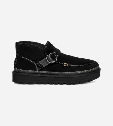 CHUKKA BOOTS