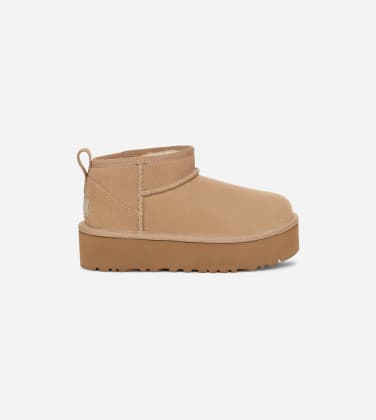 Botte UGG Classic Ultra Mini à plateforme pour enfant in Beige, Taille 31, Daim