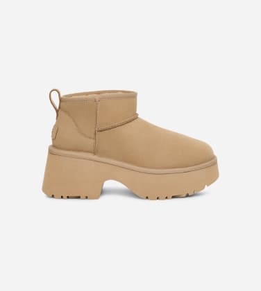 Botte Classic Ultra Mini New Heights pour Femme in Brown, Taille 42, Daim