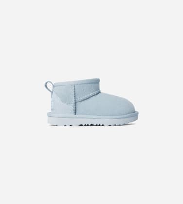 Botte UGG Classic Ultra Mini pour enfant in Sea Foam, Taille 22, Daim