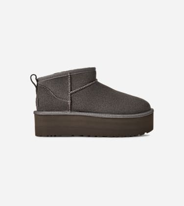Botte UGG Classic Ultra Mini à plateforme pour Femme in Black, Taille 39, Daim