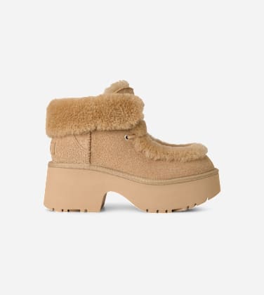UGG Botte à lacets Classic Esmee in Brown, Taille 40, Daim