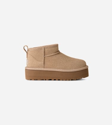 Botte UGG Classic Ultra Mini à plateforme pour enfant in Beige, Taille 32.5, Daim