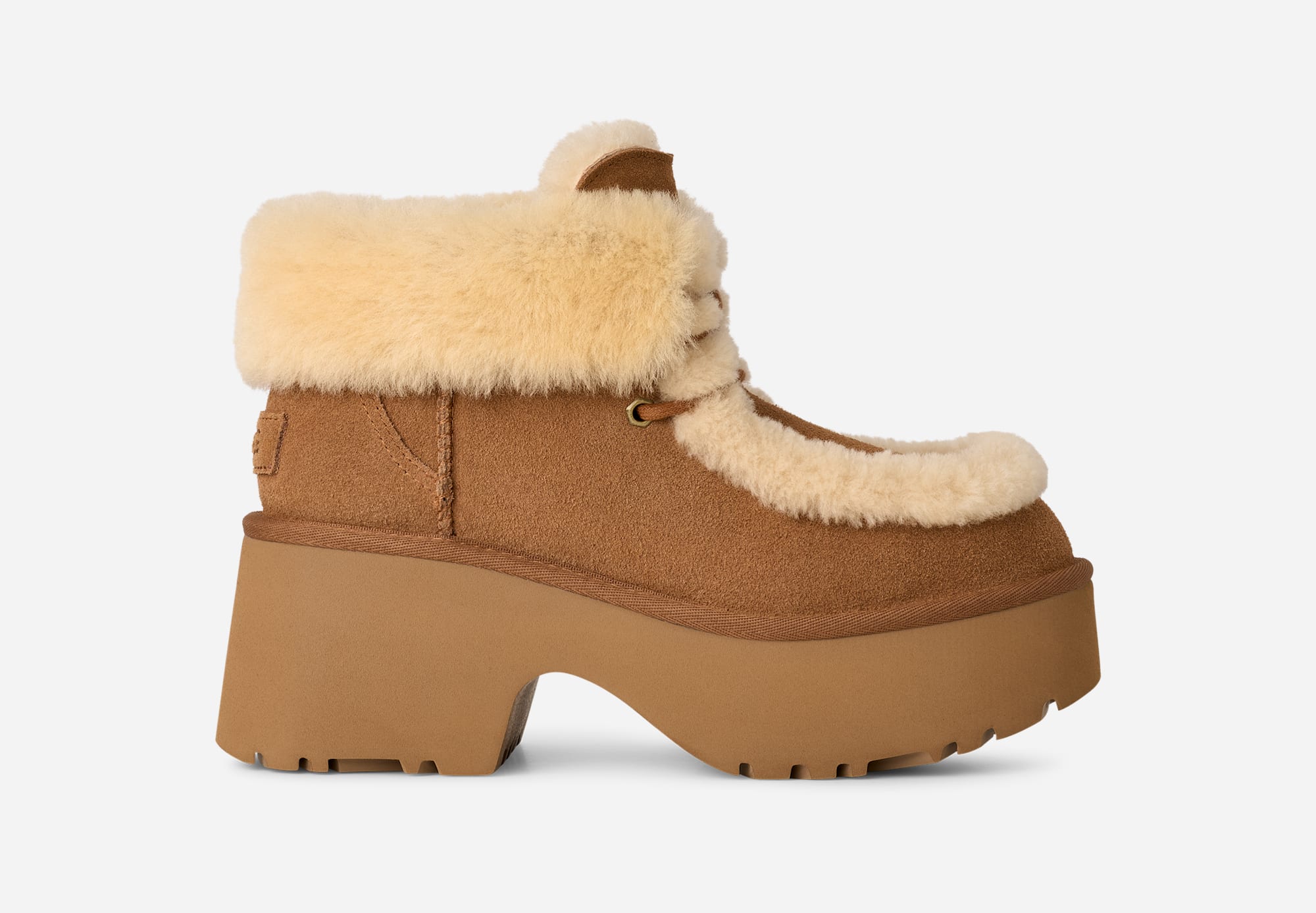 UGG Botte à lacets Classic Esmee in Brown