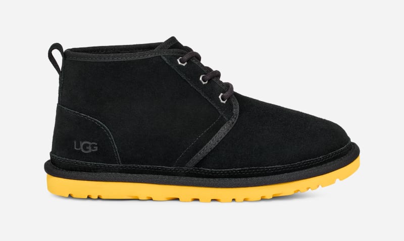 UGG Men's Neumel Leather Shoes Chukka Boots in Black/Corn