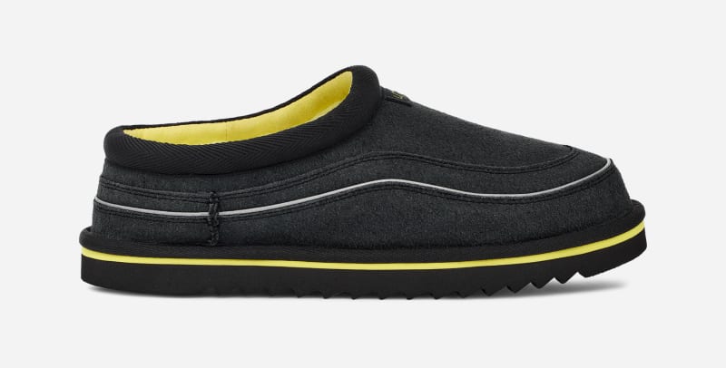 UGG Men's Tasman Cali Wave Suede/Recycled Materials Clogs in Black/Pearfect