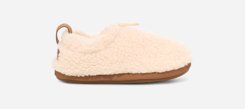 UGG Kids' Plushy Slipper Faux Fur/Textile/Recycled Materials Slippers in Natural/Chestnut