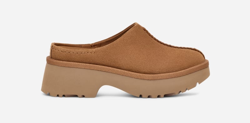 UGG® Women's New Heights Clog Suede Shoes in Chestnut