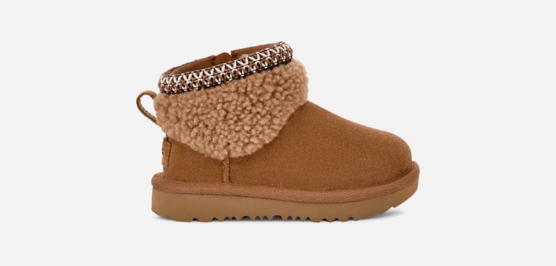 UGG Classic Ultra Mini Maxi Curly Boot