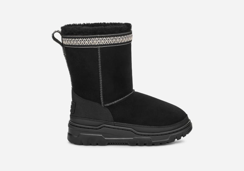 UGG Classic Short TrailGazer Boot