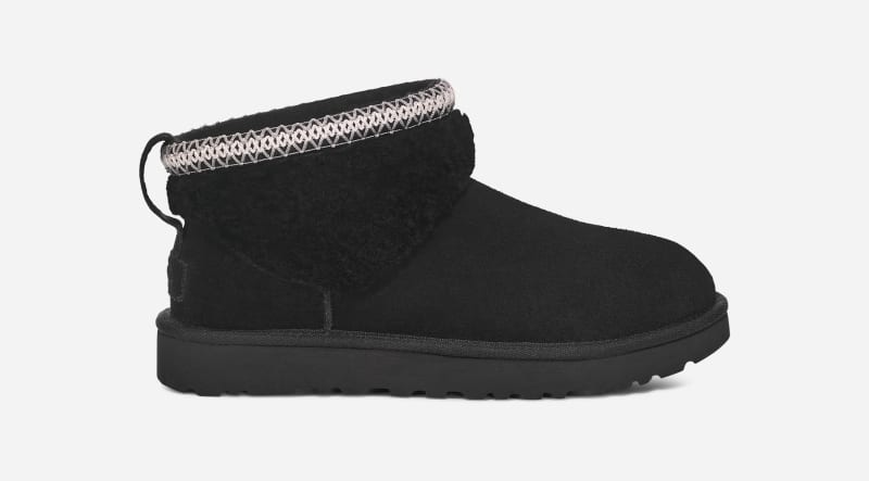 UGG Classic Ultra Mini Maxi Curly Boot