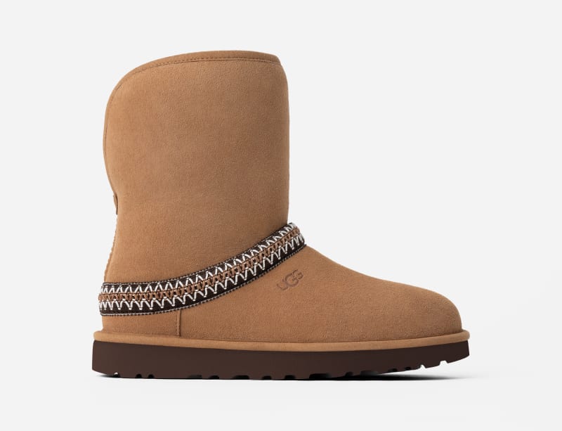 UGG Classic Short Crescent Boot