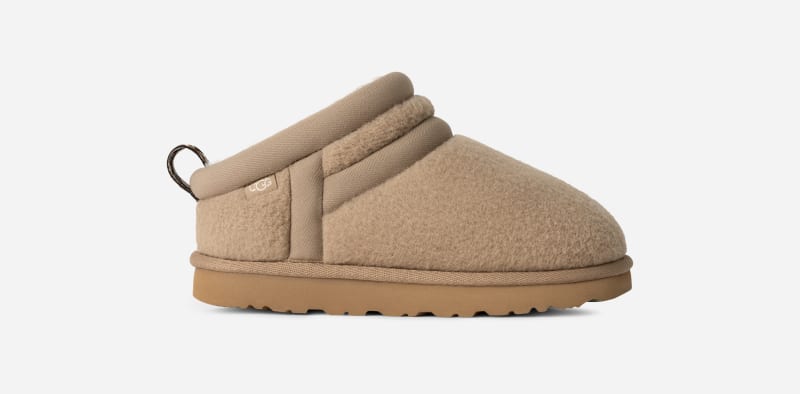 UGG Astro Ultra