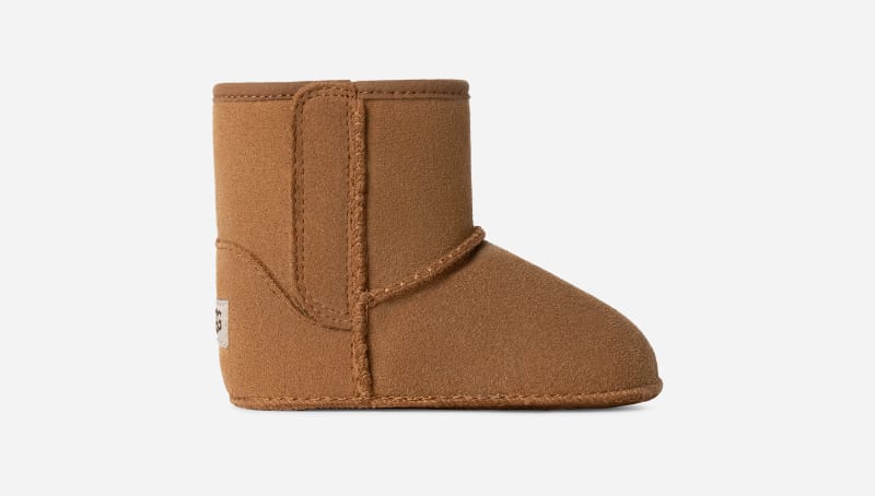 UGG Classic Boot and Lovey Blanket