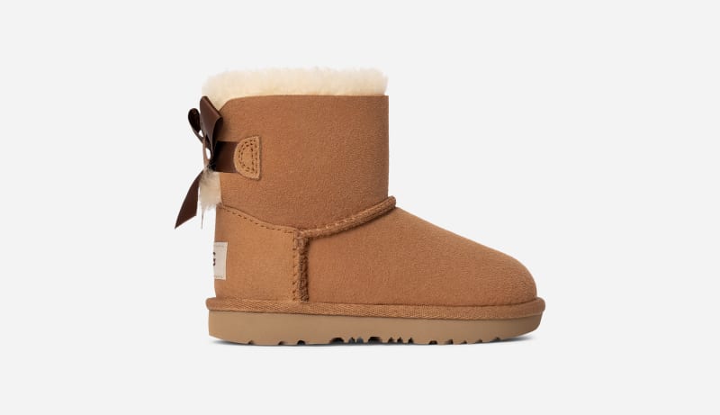UGG Mini Bailey Bow II Boot for Kids in Brown, Size 7, Suede/Wool