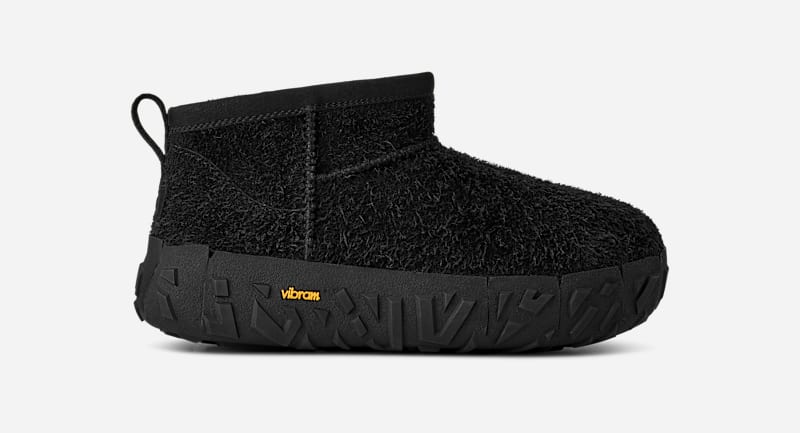 UGG Classic Ultra Mini Wrap Tech Boot for Men in Black, Size 6, Suede/Leather/Wool