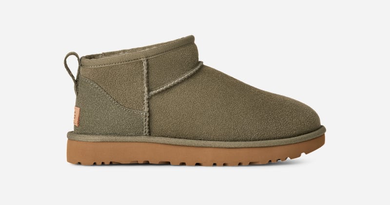 UGG Classic Ultra Mini Boot for Women in Green, Size 9, Twinface/Polyester/Leather