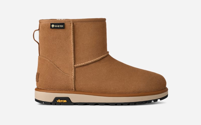UGG Classic Mini GTX-laars in Brown, Maat 44, Suede